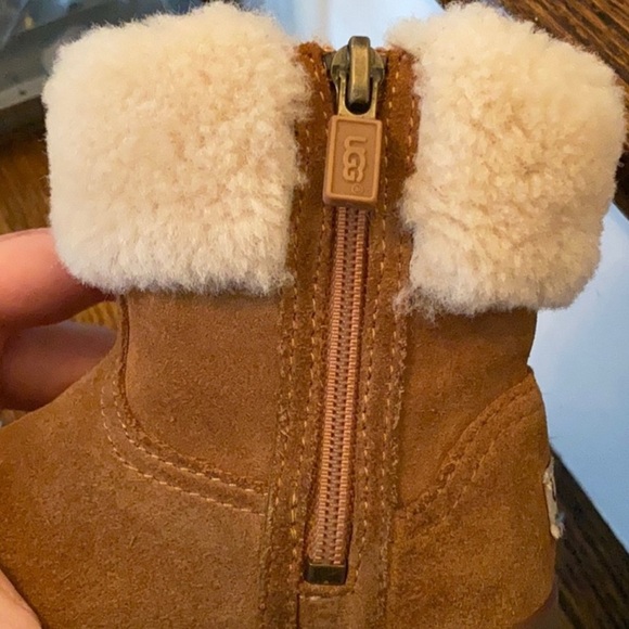 Kids uggs - Picture 6 of 6